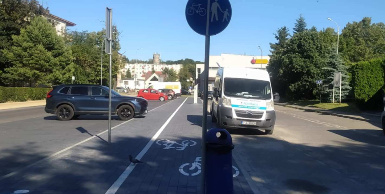Na "wyremontowanej" ul. Słowackiego są i takie absurdy.    
