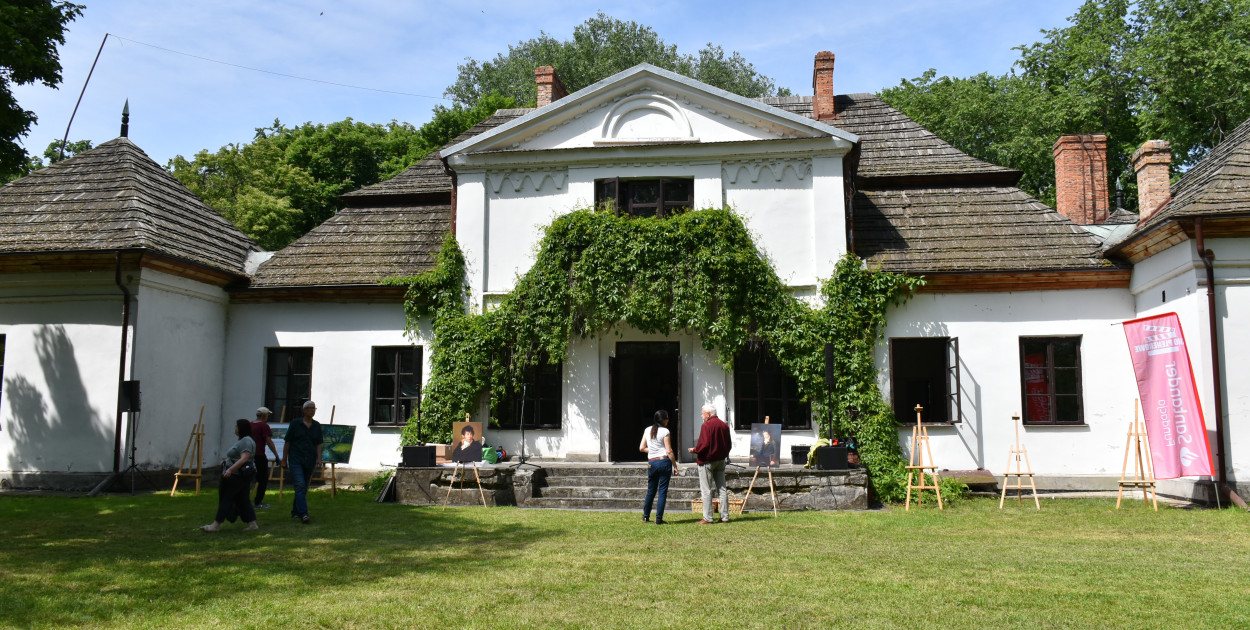 Dwór w Skotnikach 