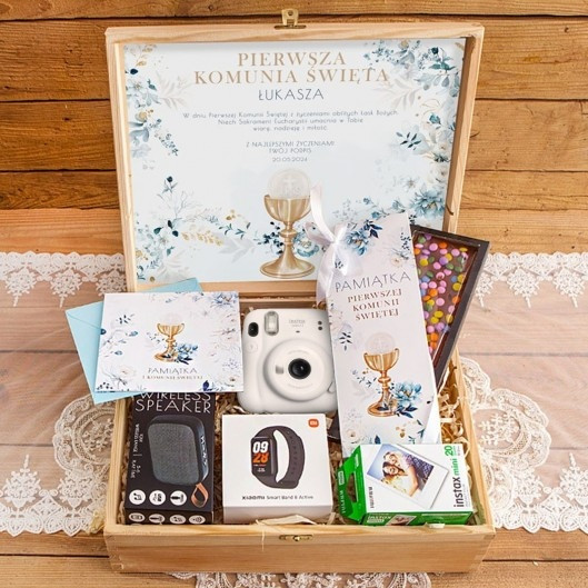 Kosz prezentowy na Komunię