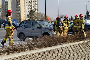 Pożar samochodu na parkingu w Stalowej Woli-8876