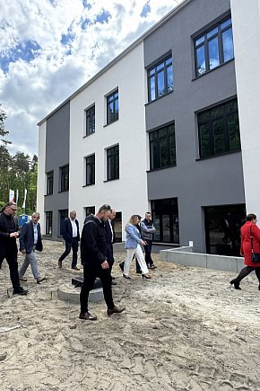 Koniec I etapu rozbudowy szpitala w Nowej Dębie-9412