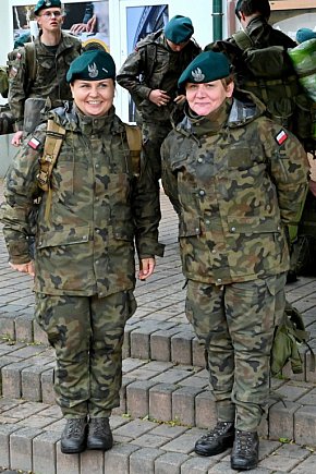 Strzelcy i żołnierze wyruszyli. Marsz Konary 2025-9495
