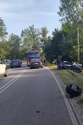 Wypadek na drodze wojewódzkiej w Połańcu-9599