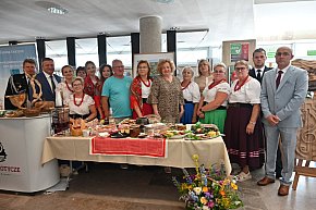 Motycze Poduchowne z prestiżowym wyróżnieniem-9795