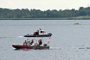 Akcja służb na Jeziorze Tarnobrzeskim-9817