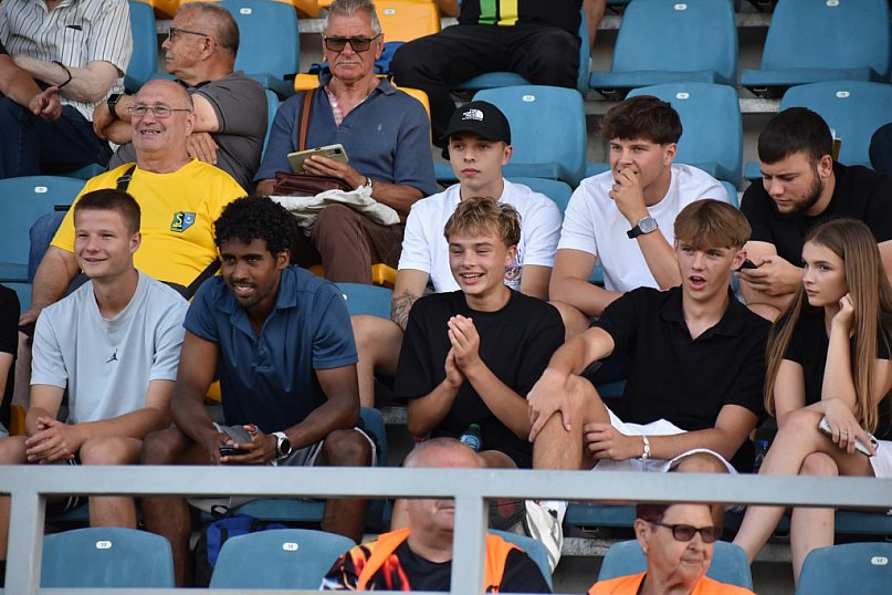 Zdjęcia kibiców z meczu Siarka - Star