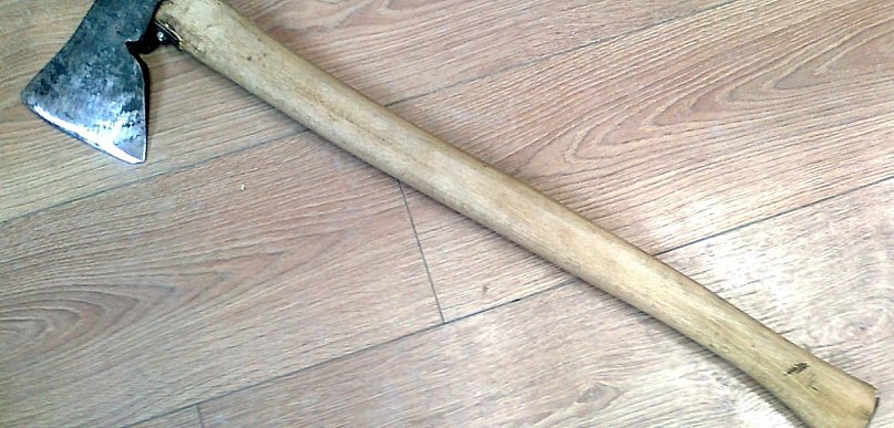 Podkarpacie. W Mielcu mężczyzna uderzył w głowę kolegę siekierą!