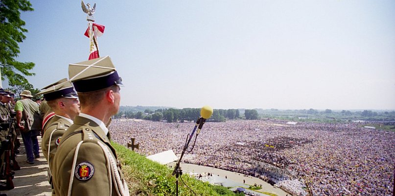 26 lat temu do Sandomierza przybył papież Jan Paweł II [FOTO] - 203114