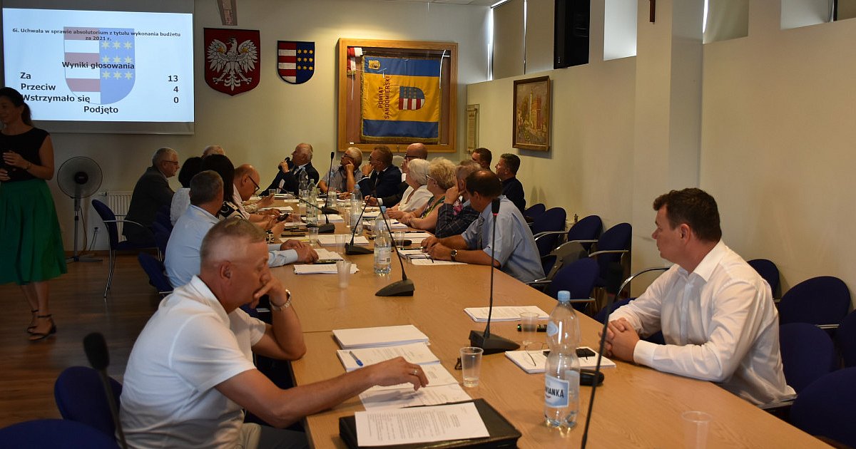 Wybory samorządowe 2024. Duża zmiana w Radzie Powiatu Sandomierskiego. Ludowcy bez większości, górą PiS