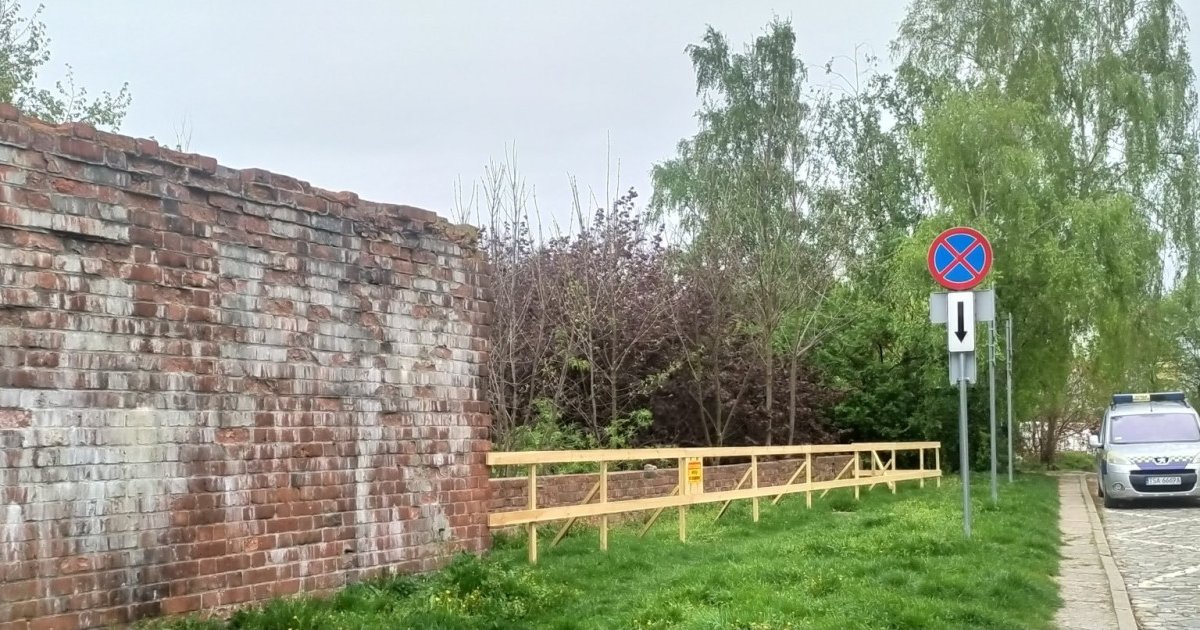 Zabytkowy mur w Sandomierzu jest w katastrofalnym stanie [Czytaj w gazecie]