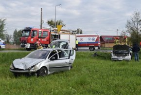Wypadek w Grębowie. Dwie osoby w szpitalu, w tym 2-letnie dziecko-210950