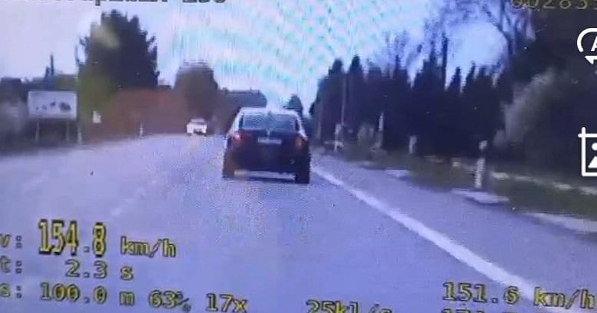 Pędziła 154 km/h w obszarze zabudowanym w powiecie sandomierskim. Jechała z dziećmi