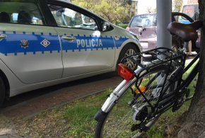 Potrącenie rowerzystki w Tarnobrzegu. Kobieta trafiła do szpitala [ZDJĘCIA]-211106