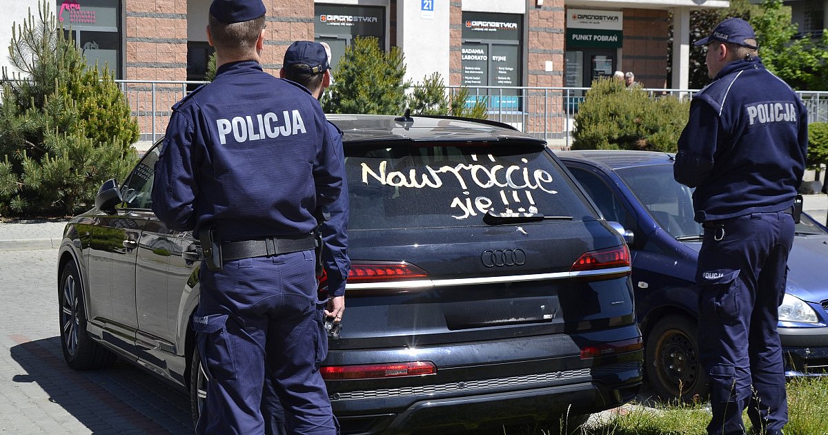 Akt wandalizmu na jednej z ulic Tarnobrzega. Policja prowadzi dochodzenie [ZDJĘCIA]