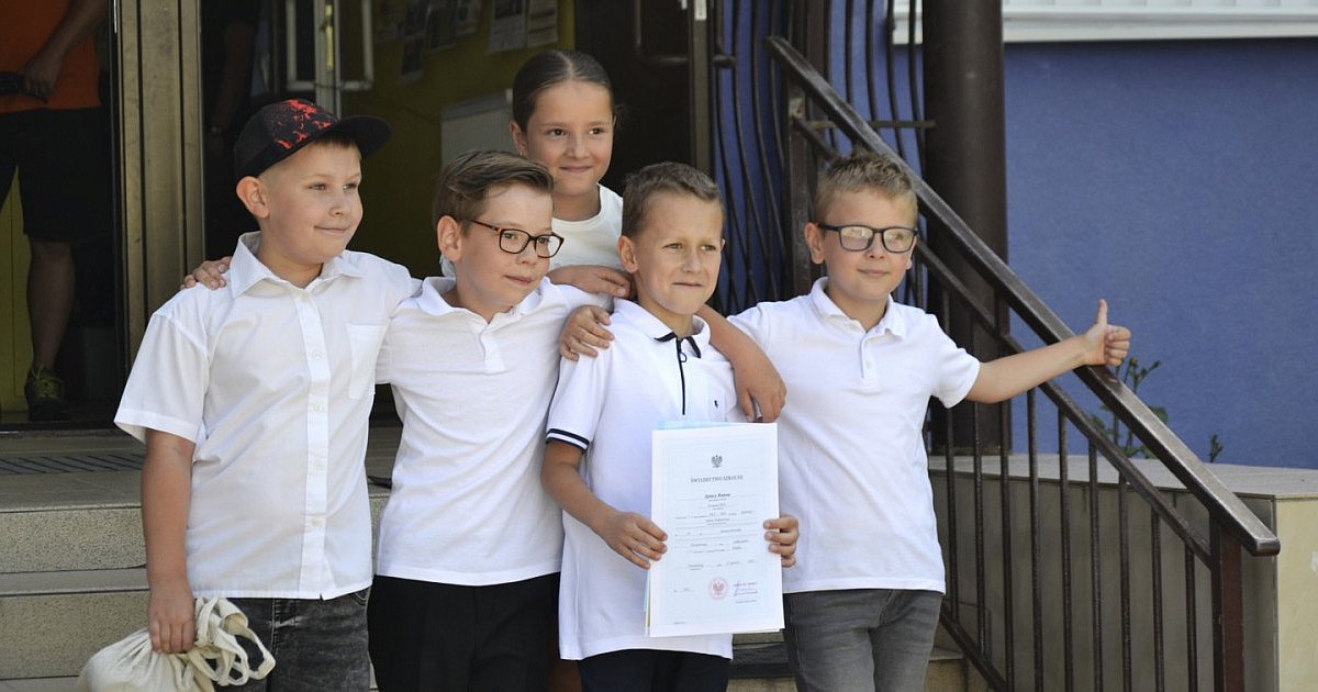 Zakończenie roku szkolnego w tarnobrzeskiej "Dziesiątce" [ZDJĘCIA]