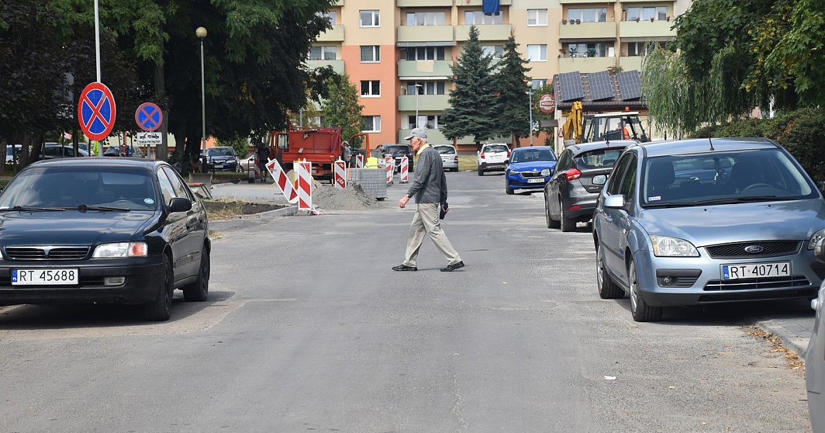 Tarmobrzeg. Mieszkańcy chcą na swoim osiedlu ograniczenia prędkości. Co na to magistrat?