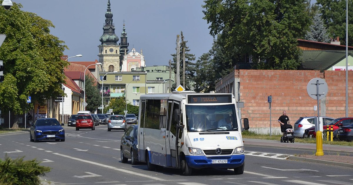 W miejskich autobusach w Tarnobrzegu będzie można płacić bezgotówkowo