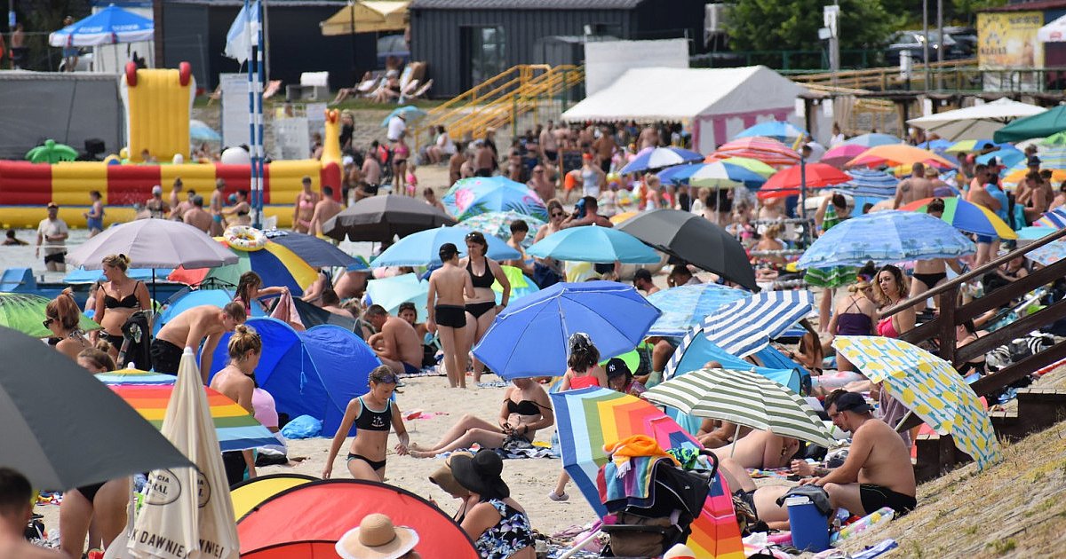 Słoneczna sobota, 20 lipca, nad Jeziorem Tarnobrzeskim [ZDJĘCIA]