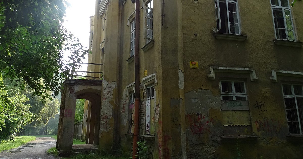 Kuchnia dworska w Tarnobrzegu do remontu. Jest przetarg na projekt [ZDJĘCIA]