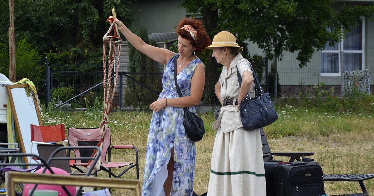 Lipcowy Pchli Targ w Tarnobrzegu przyciągnął wielu fanów stylu vintage [ZDJĘCIA]