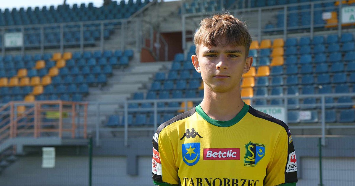 Siarka Tarnobrzeg podpisała kontrakt z 16-letnim piłkarzem