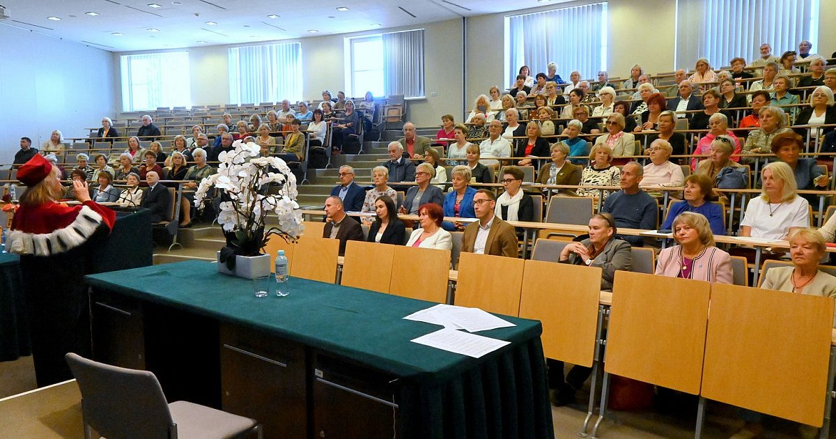 Uniwersytet Trzeciego Wieku z Tarnobrzega już po raz 19. zainaugurował rok akademicki.