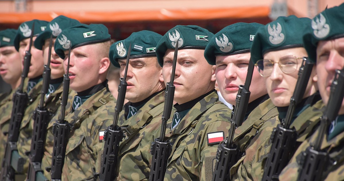 Akcja obywatelska po sztandar dla wojskowych w Nowej Dębie. Będą wydarzenia sportowe i kulturalne