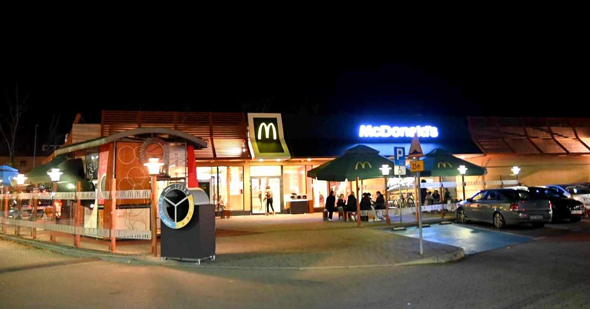 Gaz w tarnobrzeskim McDonald's. Konieczne było wyprowadzenie ludzi z lokalu