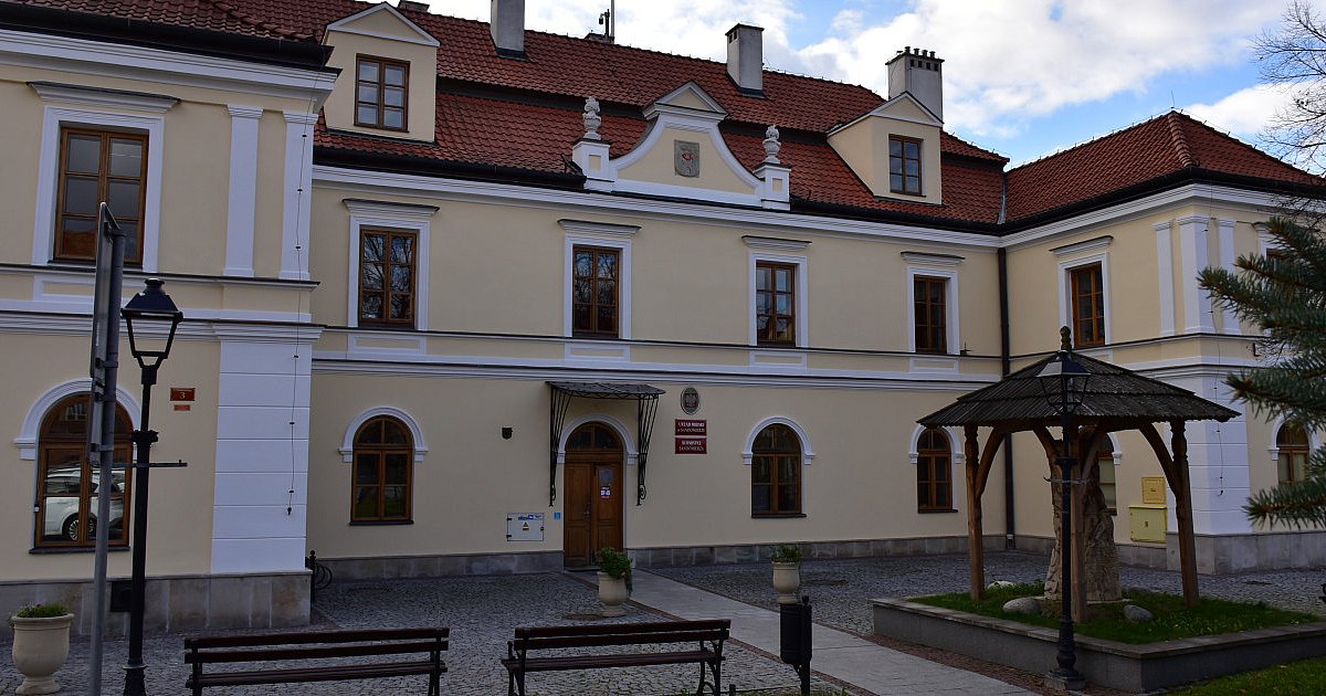 Boiska, place zabaw, mural, fontanna... Osiem projektów do sandomierskiego budżetu obywatelskiego