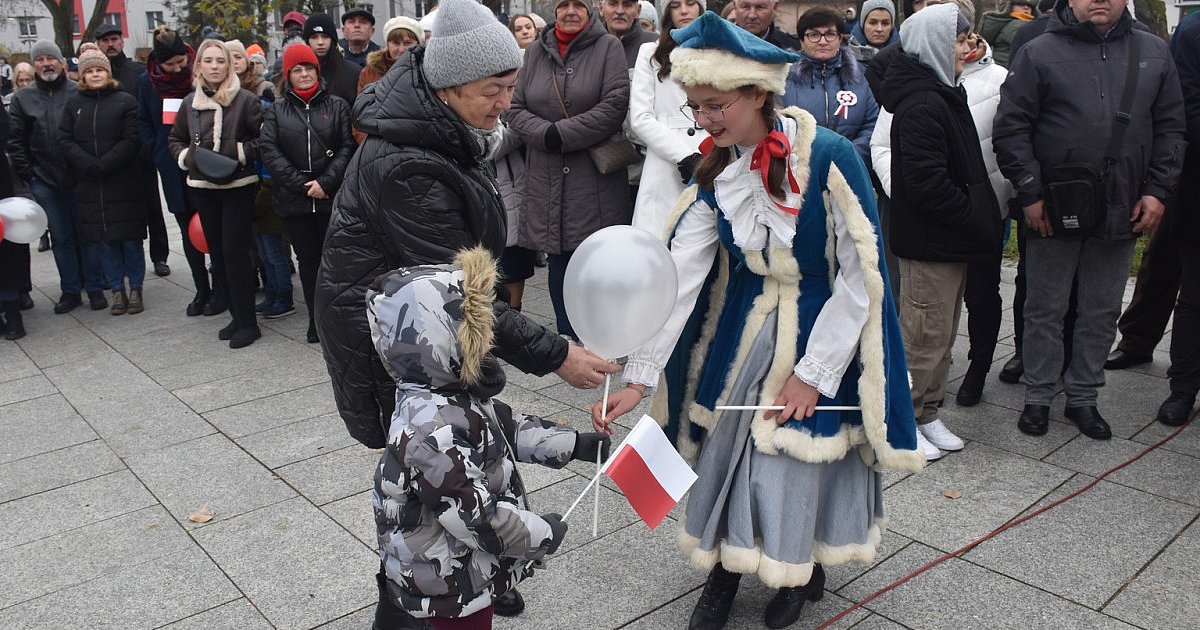 Wojskowe obchody Święta Niepodległości w Nowej Dębie [ZDJĘCIA][WIDEO]