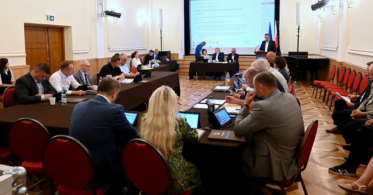 Jest projekt budżetu Tarnobrzega na 2025 rok. Za co miast zapłaci w przyszłym roku najwięcej?