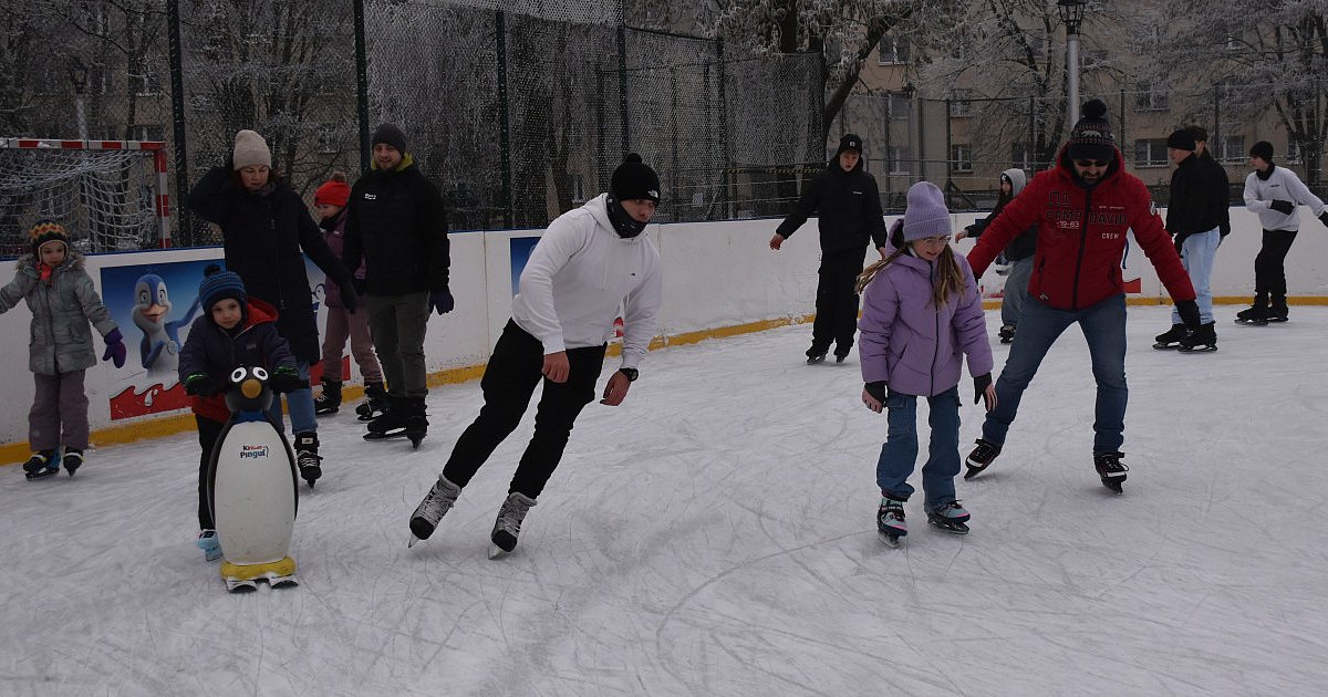 Lodowisko będzie czynne dłużej, a wejście będzie można zarezerwować. Zmiany na "Białym Orliku" w Sandomierzu