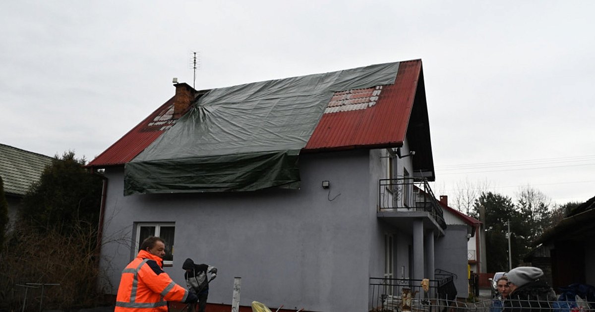 Ruszyła zbiórka pieniędzy dla rodziny z Tarnobrzega, której spłonął dach domu