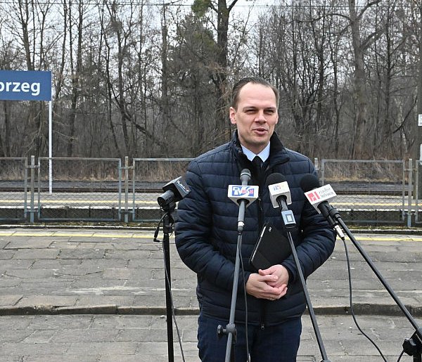 Poseł Rafał Weber znów o dworcu PKP w Tarnobrzegu-220112