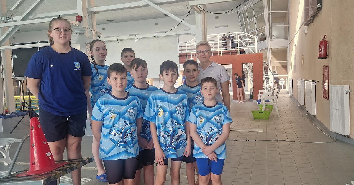 UKS Delfin Tarnobrzeg z medalami w Podkarpackiej Lidze Pływackiej