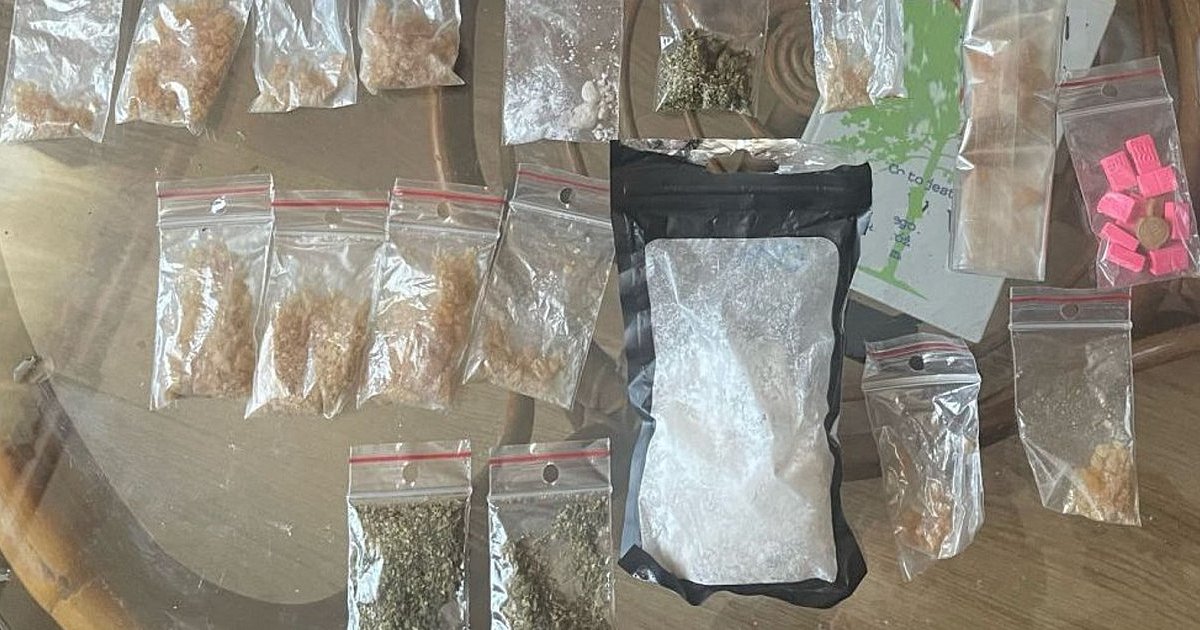 Sandomierz. Policja zabezpieczyła 270 gram narkotyków. Dwóm mężczyznom grozi do 10 lat więzienia [ZDJĘCIA]