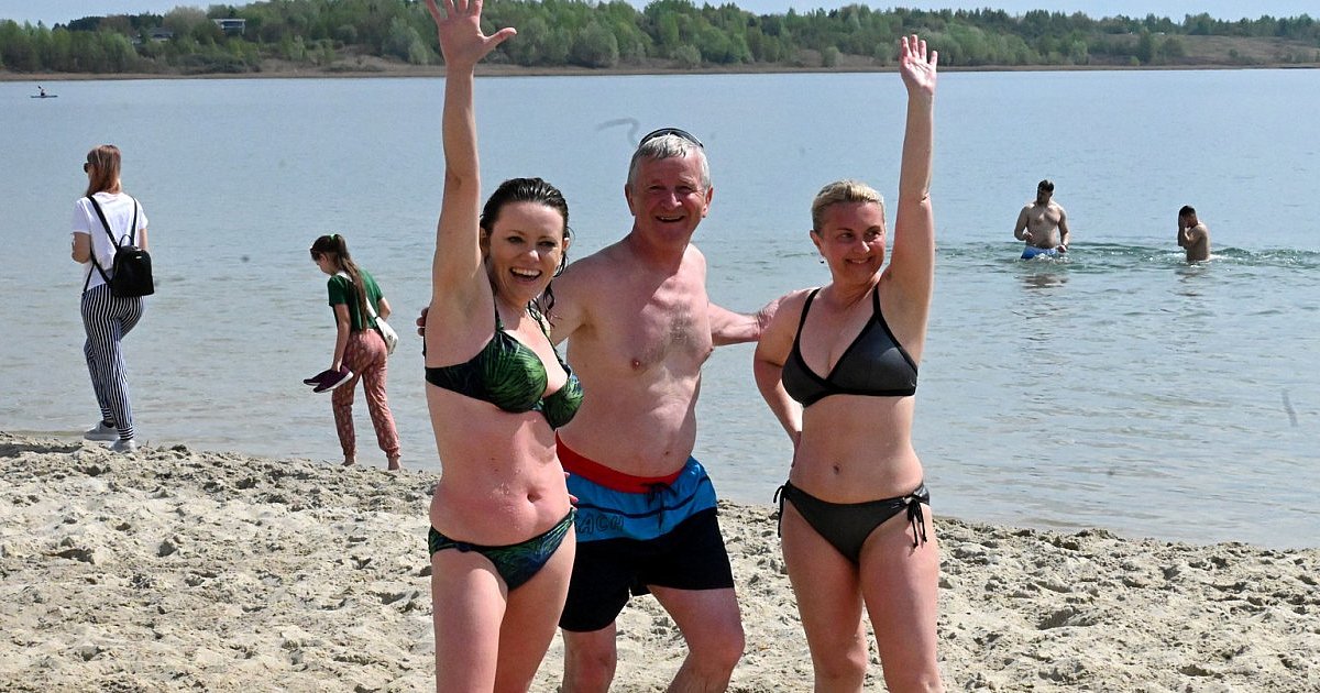 Upalny, świąteczny poniedziałek nad Jeziorem Tarnobrzeskim - plażowa aura w pełni kwietnia! [ZDJĘCIA]