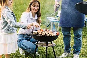 Czy 2 maja to dzień wolny od pracy? Jak działają sklepy i urzędy?-221789