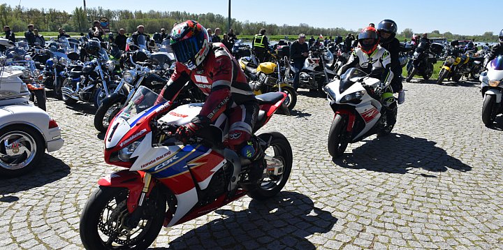 Motocykliści rozpoczną sezon  -221767