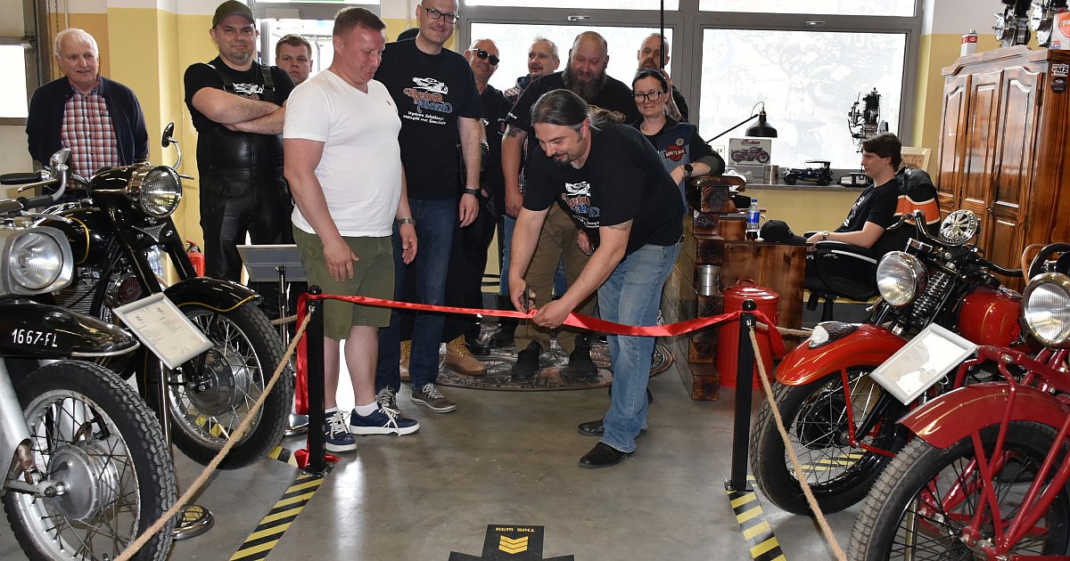 Nowa sandomierska atrakcja już otwarta. Dla miłośników motoryzacji w stylu retro [ZDJĘCIA]