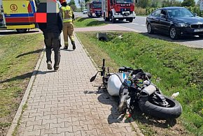 Zderzenie osobówki z motocyklem na drodze krajowej nr 77 [ZDJĘCIA]-221800
