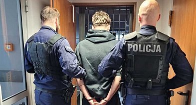 Zatrzymano dwóch młodych mężczyzn podejrzanych o próbę kradzieży drogiego motocykl-221939