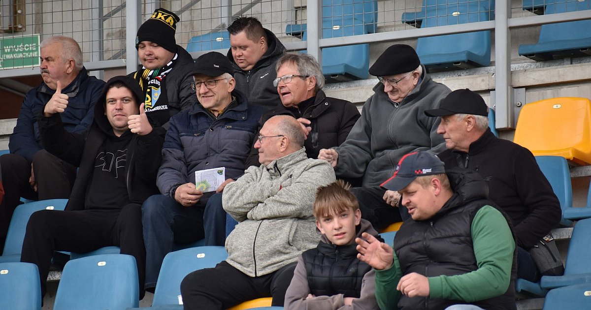 Zdjęcia z trybun z meczu Siarka - Wiślani [FOTO]