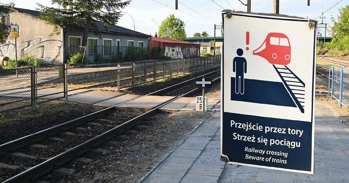 16-latek z Sandomierza wpadł pod pociąg na dworcu kolejowym w Tarnobrzegu