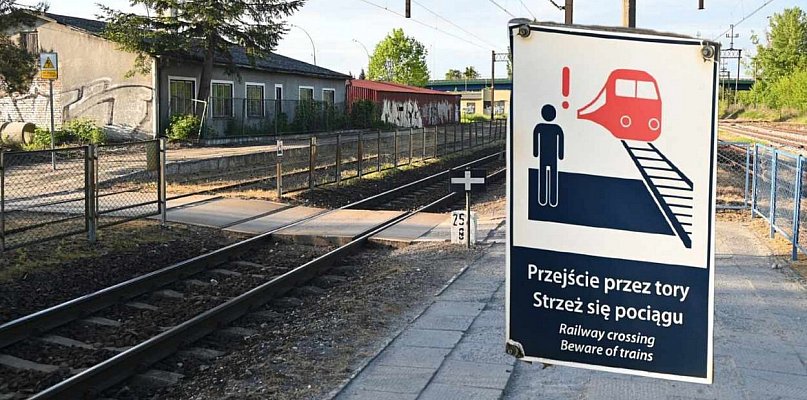 16-latek z Sandomierza wpadł pod pociąg na dworcu kolejowym w Tarnobrzegu - 222080