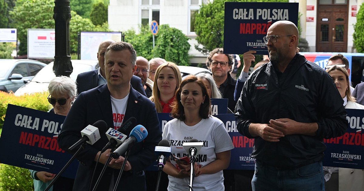 Politycy związani z Koalicją Obywatelską odwiedzili Tarnobrzeg. Namawiali do głosowania na Rafała Trzaskowskiego [ZDJĘCIA]