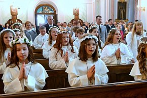 Pierwsza Komunia Święta w kościele dominikańskim w Tarnobrzegu [ZDJĘCIA]-222228
