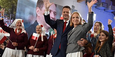 Wieczór wyborczy Rafała Trzaskowskiego w Sandomierzu [ZDJĘCIA] -222238