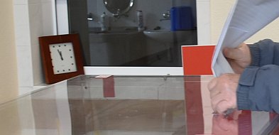 W tych gminach Braun i Mentzen wyprzedzili Rafała Trzaskowskiego-222249