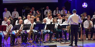 Uroczysta Gala 75-lecia Orkiestry Dętej w Nowej Dębie – muzyczne święto tradycji-222408